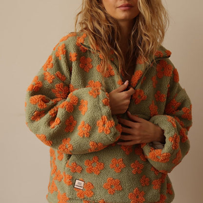 Isabela – Blød varme med blomster