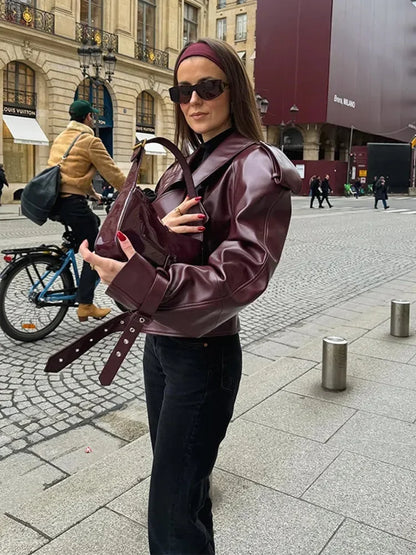 Léa – Giacca in similpelle bordeaux (vestibilità regolare)