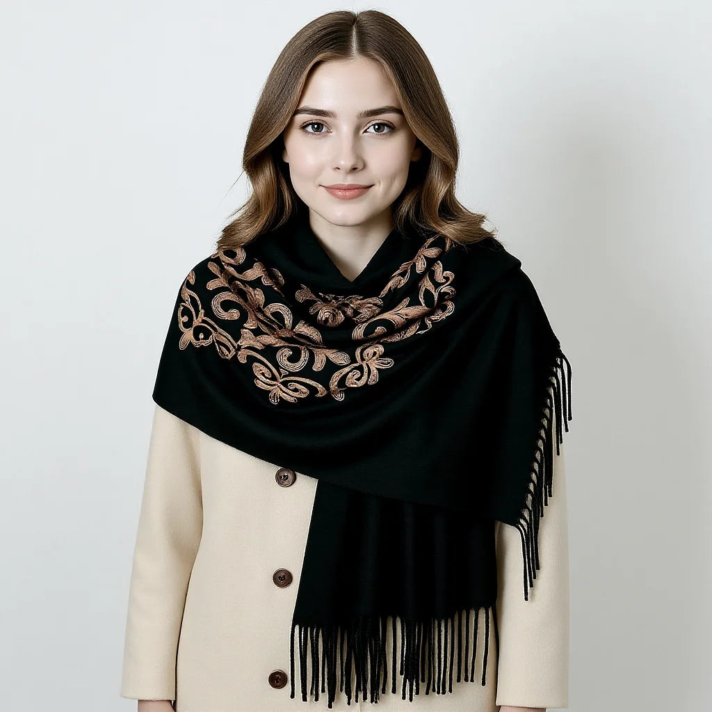 Penelope™ – Sciarpa Pashmina Invernale Ricamata a Fiori